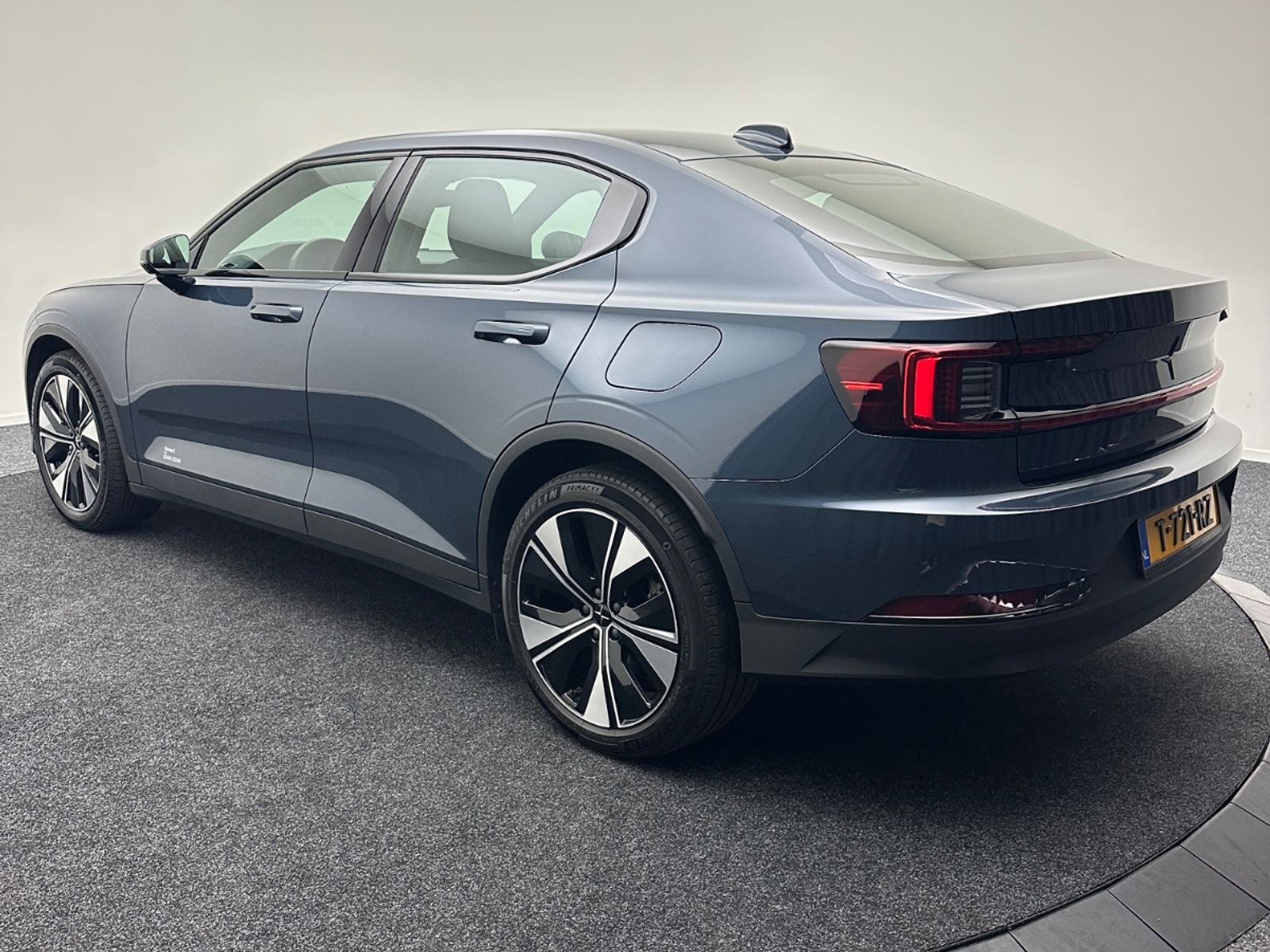 Foto 5 van Polestar 2