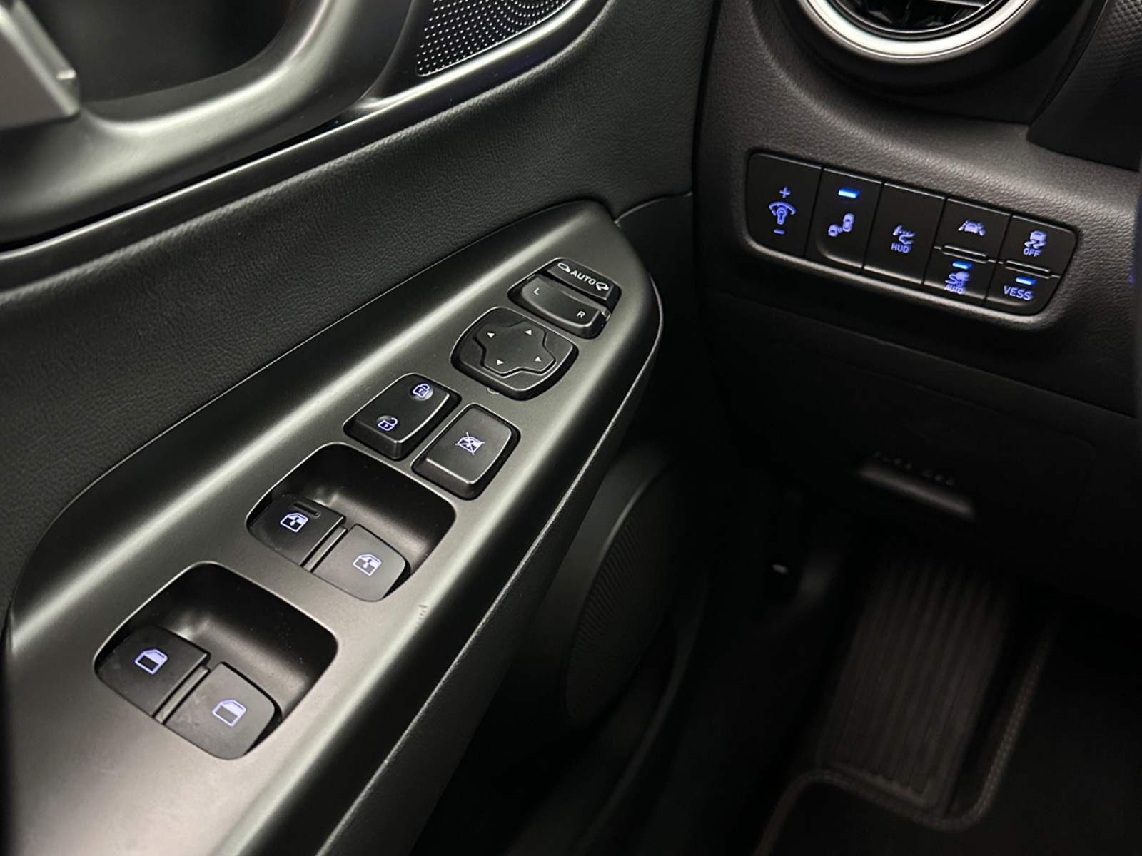 Foto 15 van Hyundai Kona