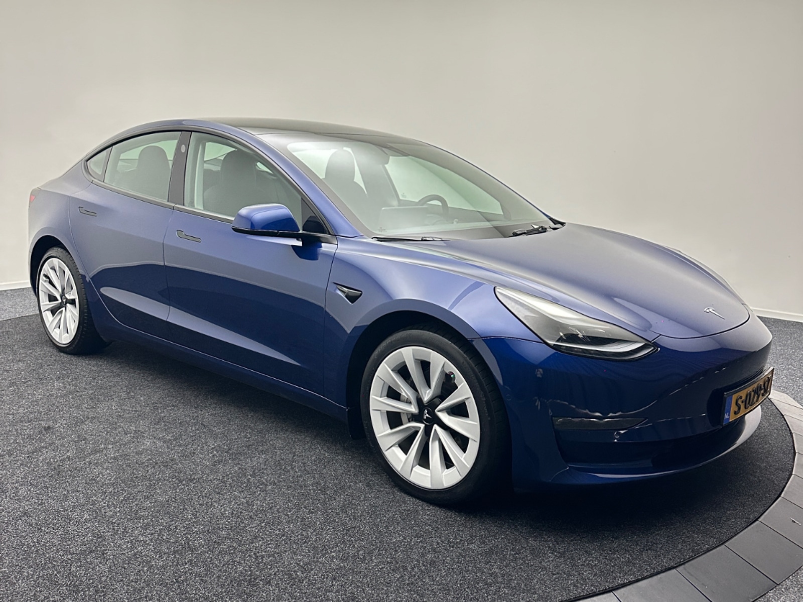 Foto 2 van Tesla Model 3