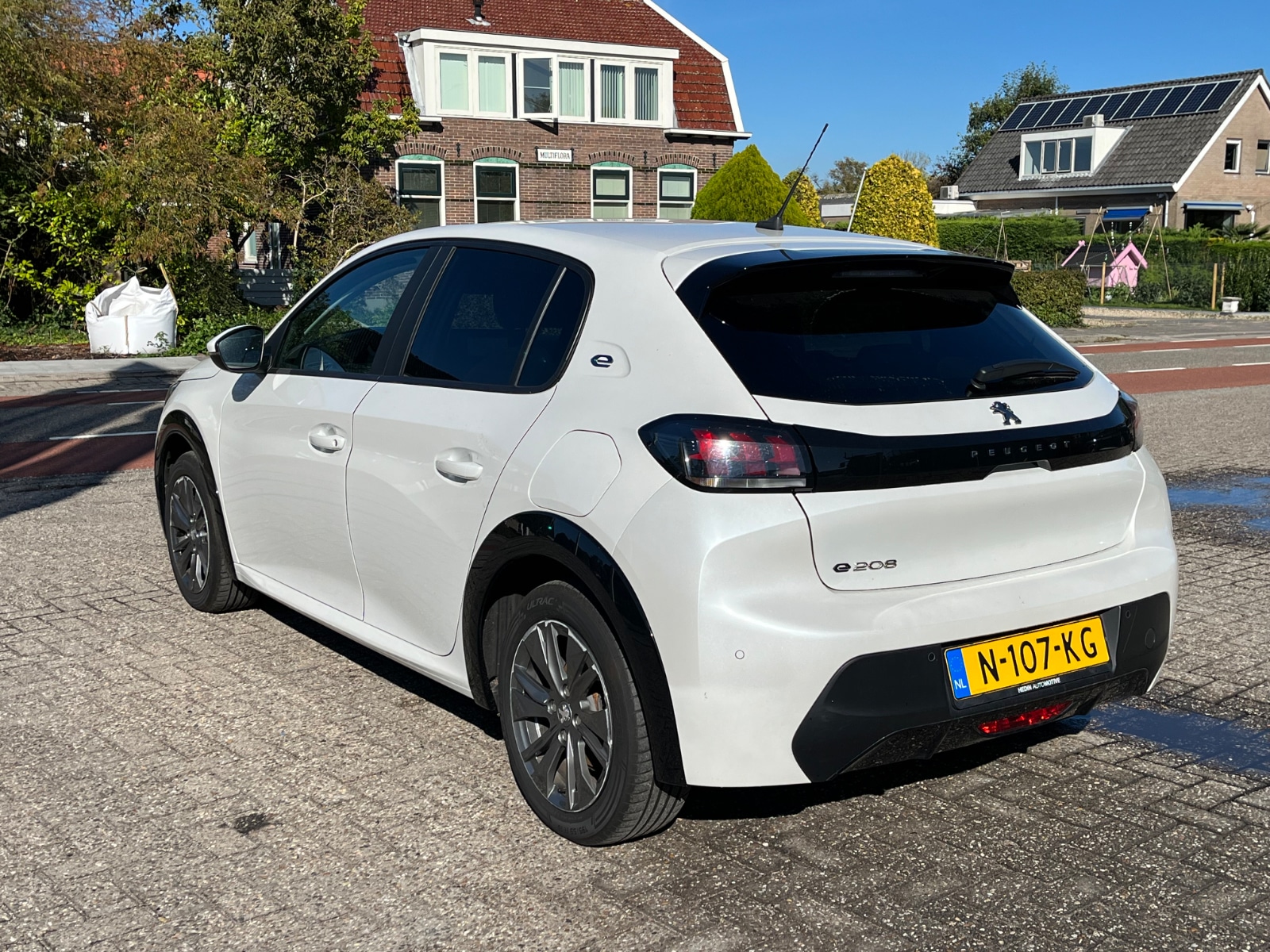 Foto 9 van Peugeot E-208