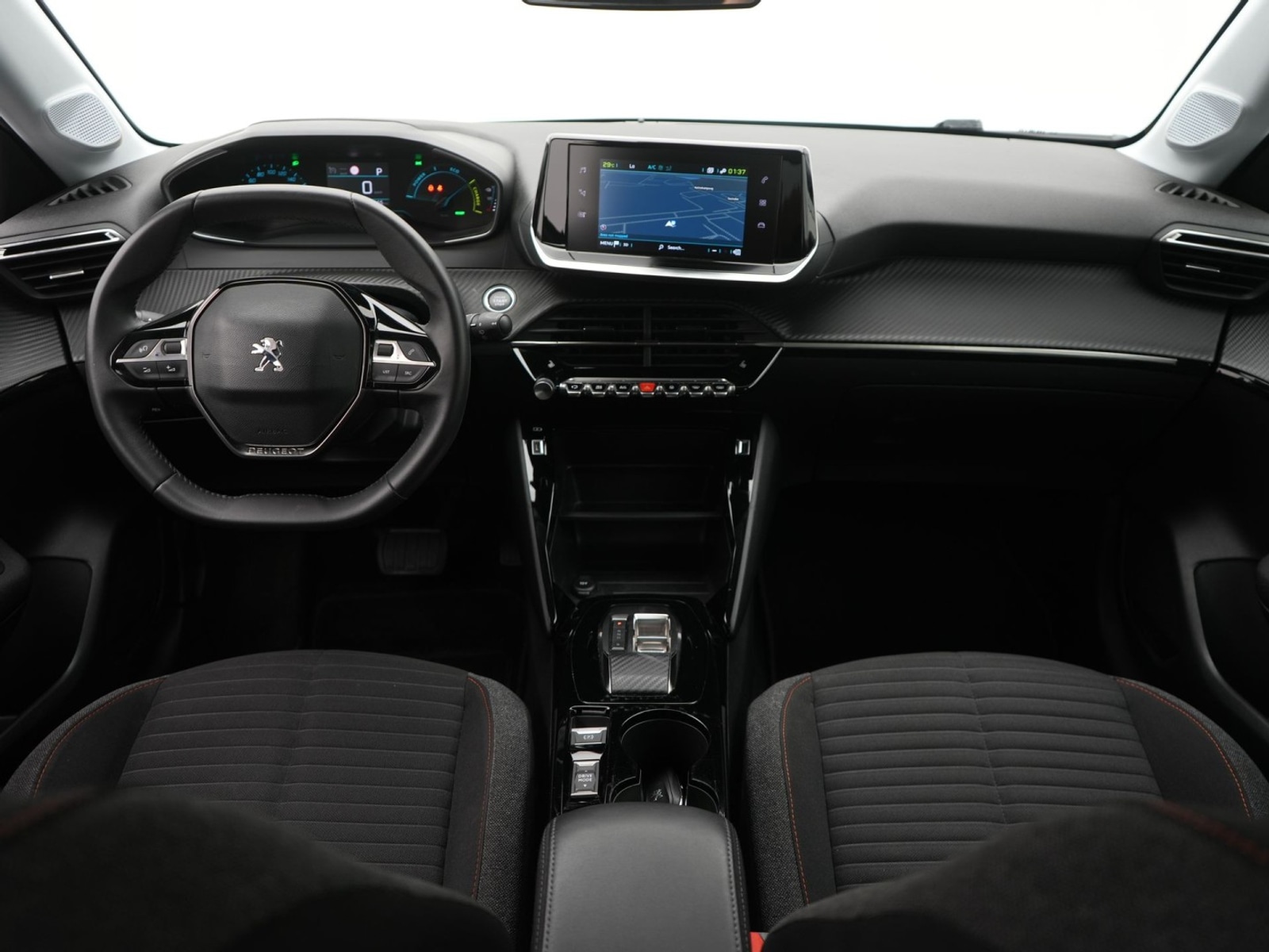 Foto 4 van Peugeot E-208