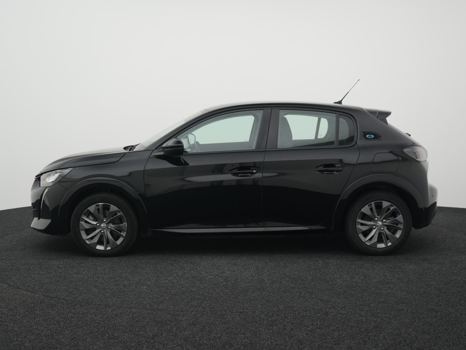 Foto 6 van Peugeot E-208