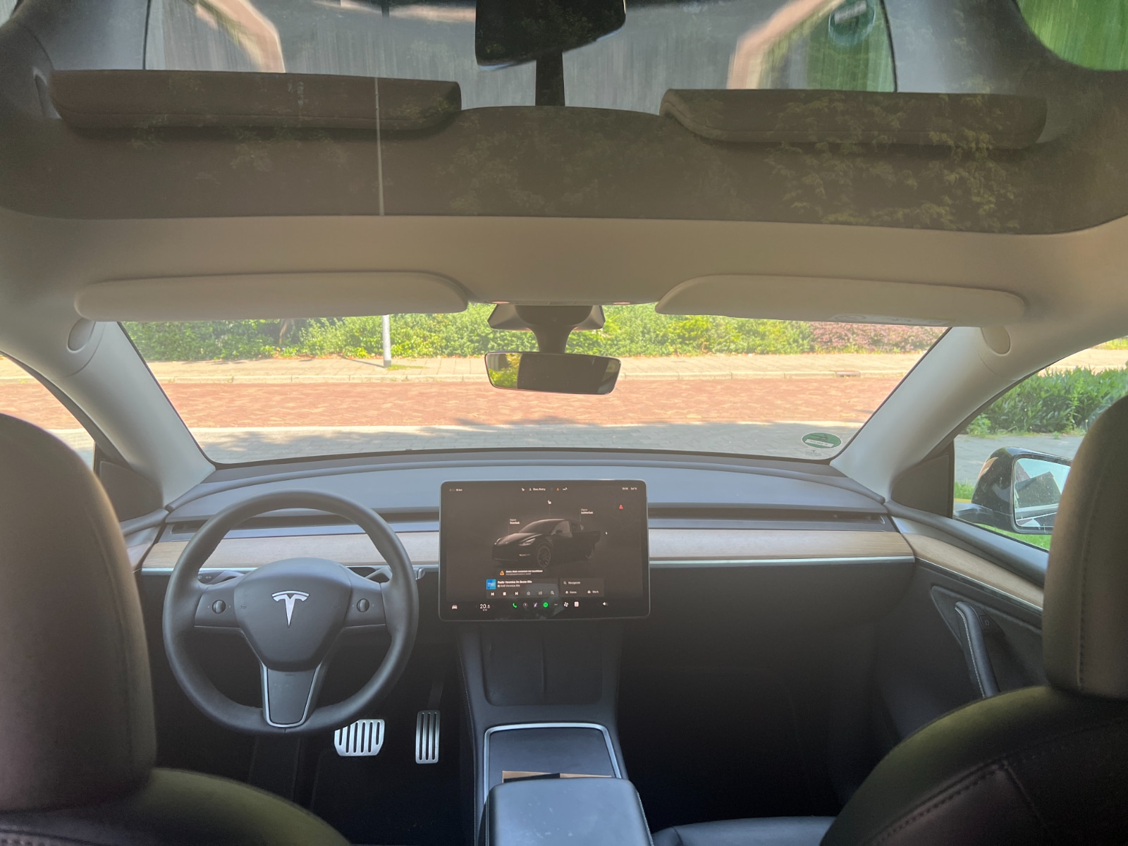 Foto 18 van Tesla Model Y