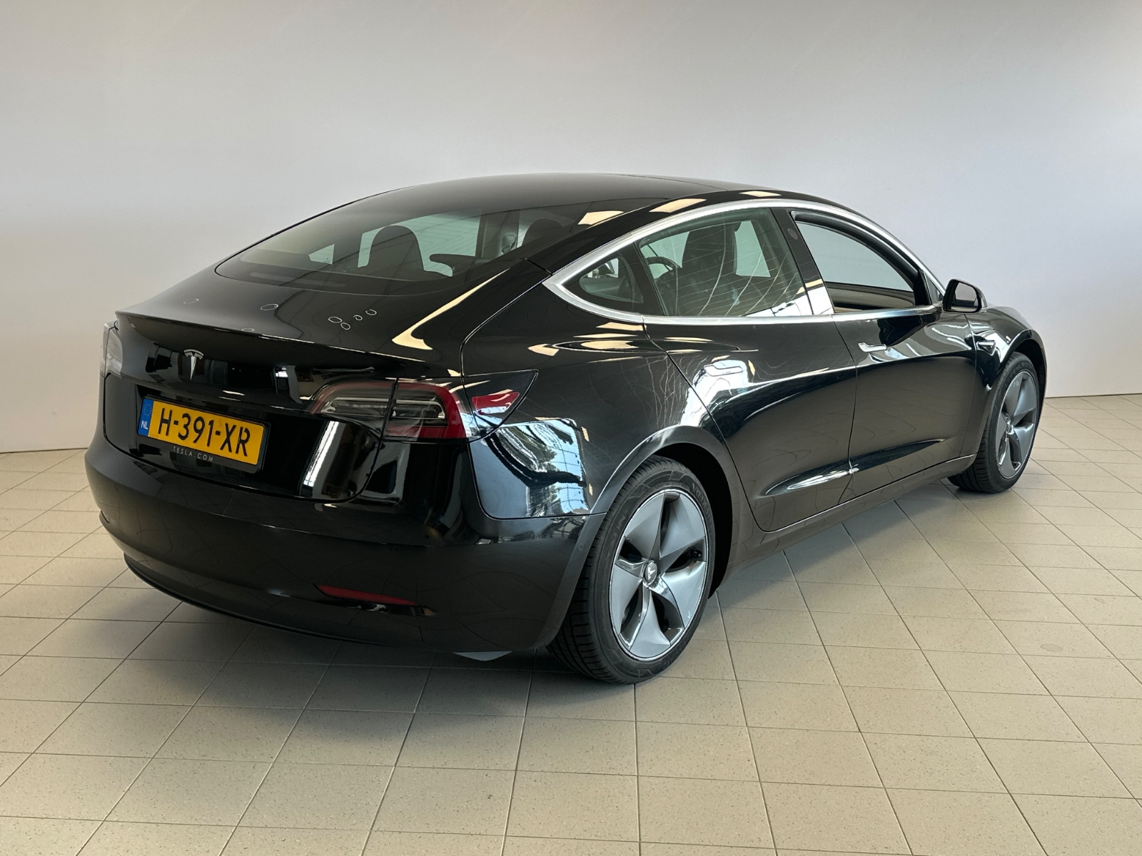 Foto 18 van Tesla Model 3