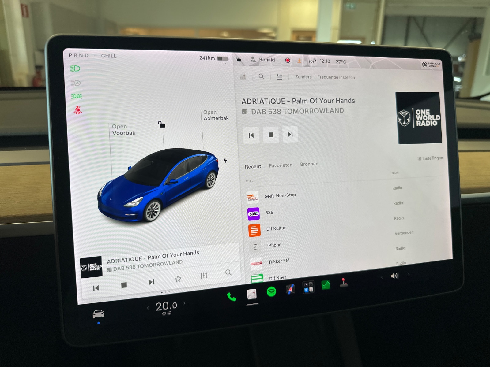 Foto 16 van Tesla Model 3