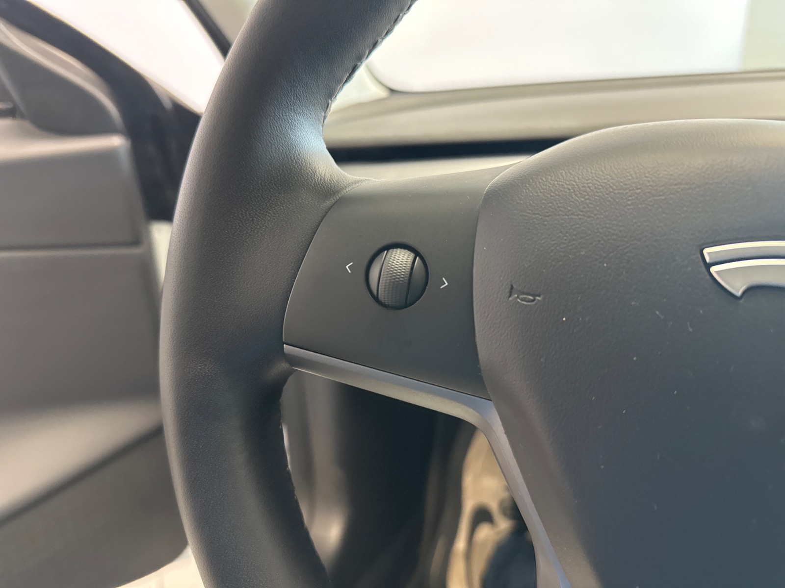 Foto 14 van Tesla Model 3