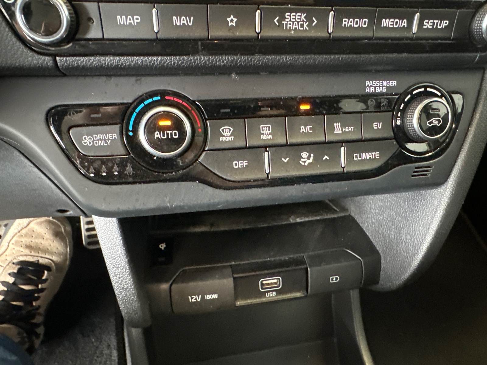 Foto 12 van Kia Niro