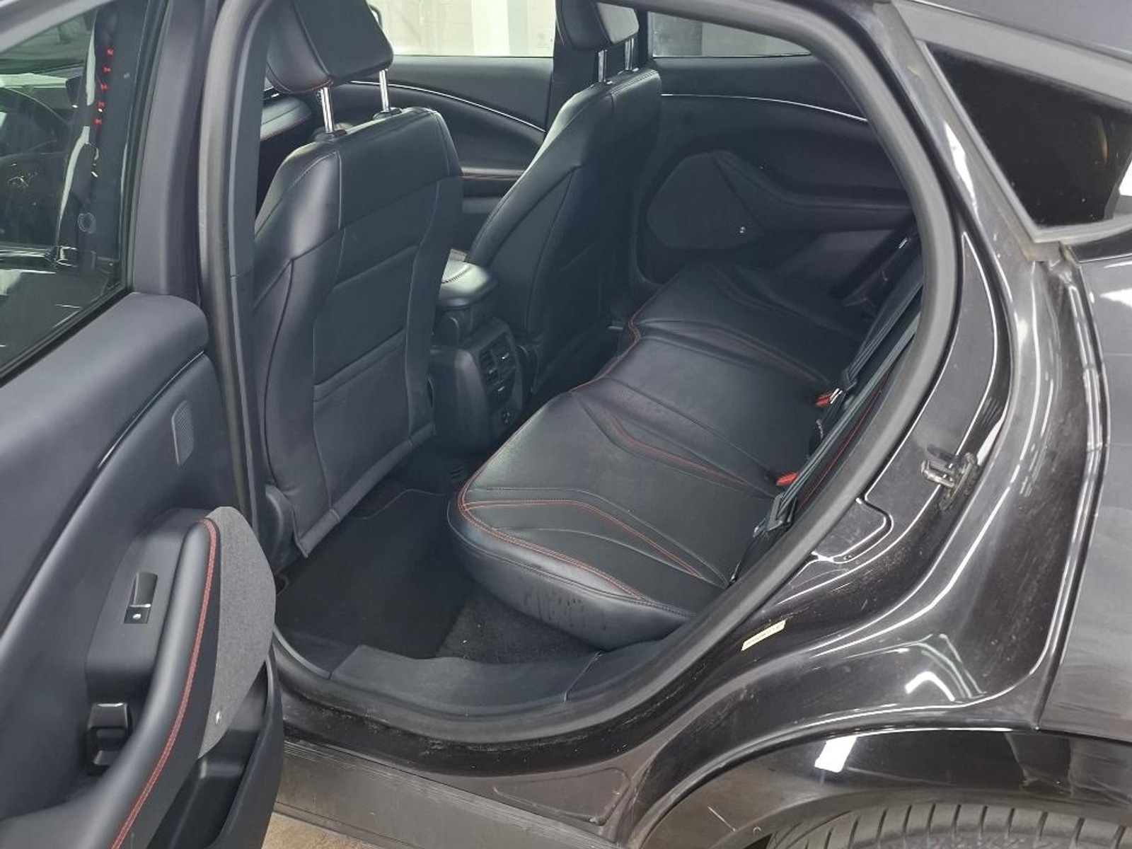 Foto 10 van Ford Mustang