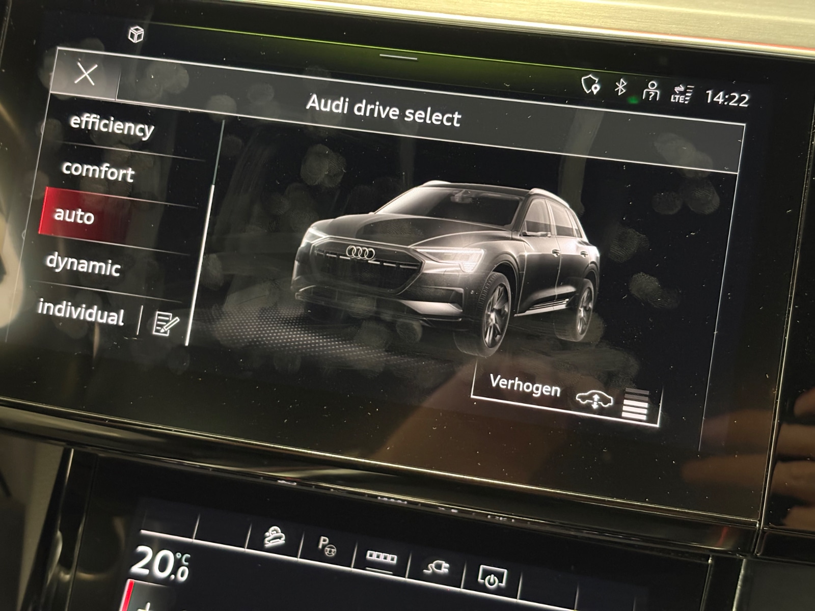 Foto 18 van Audi e-tron