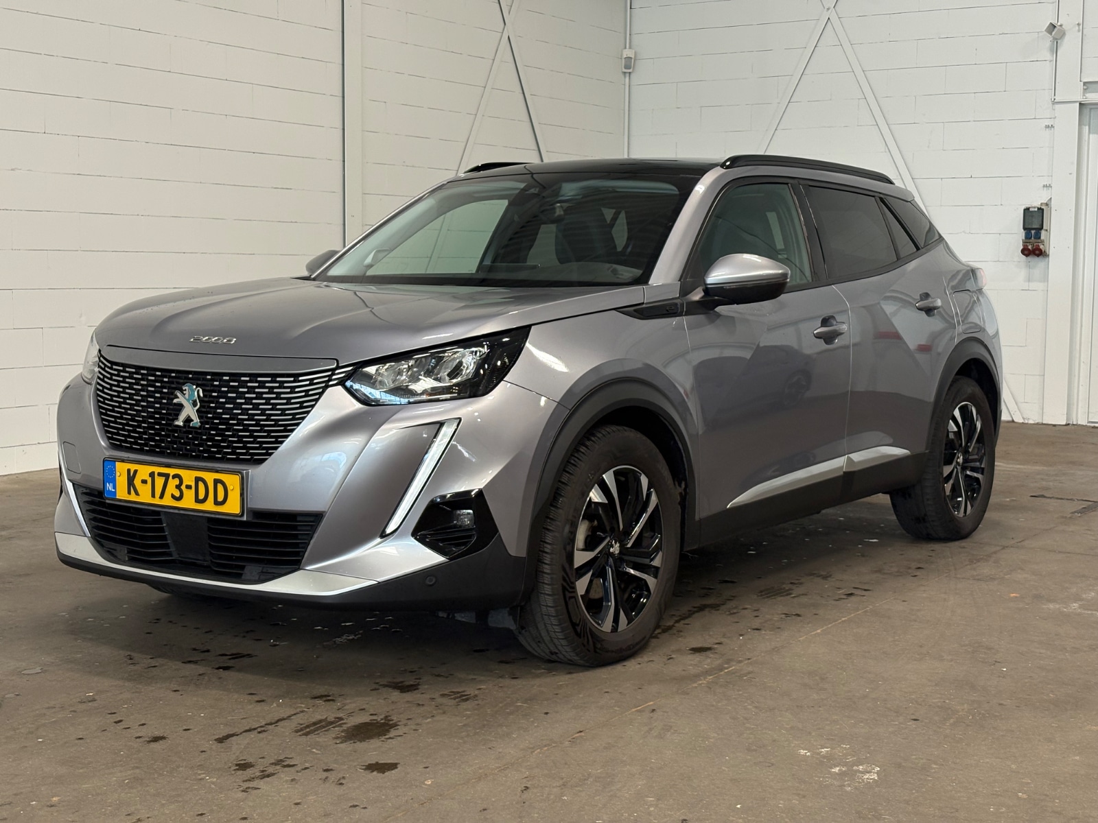 Foto 7 van Peugeot E-2008