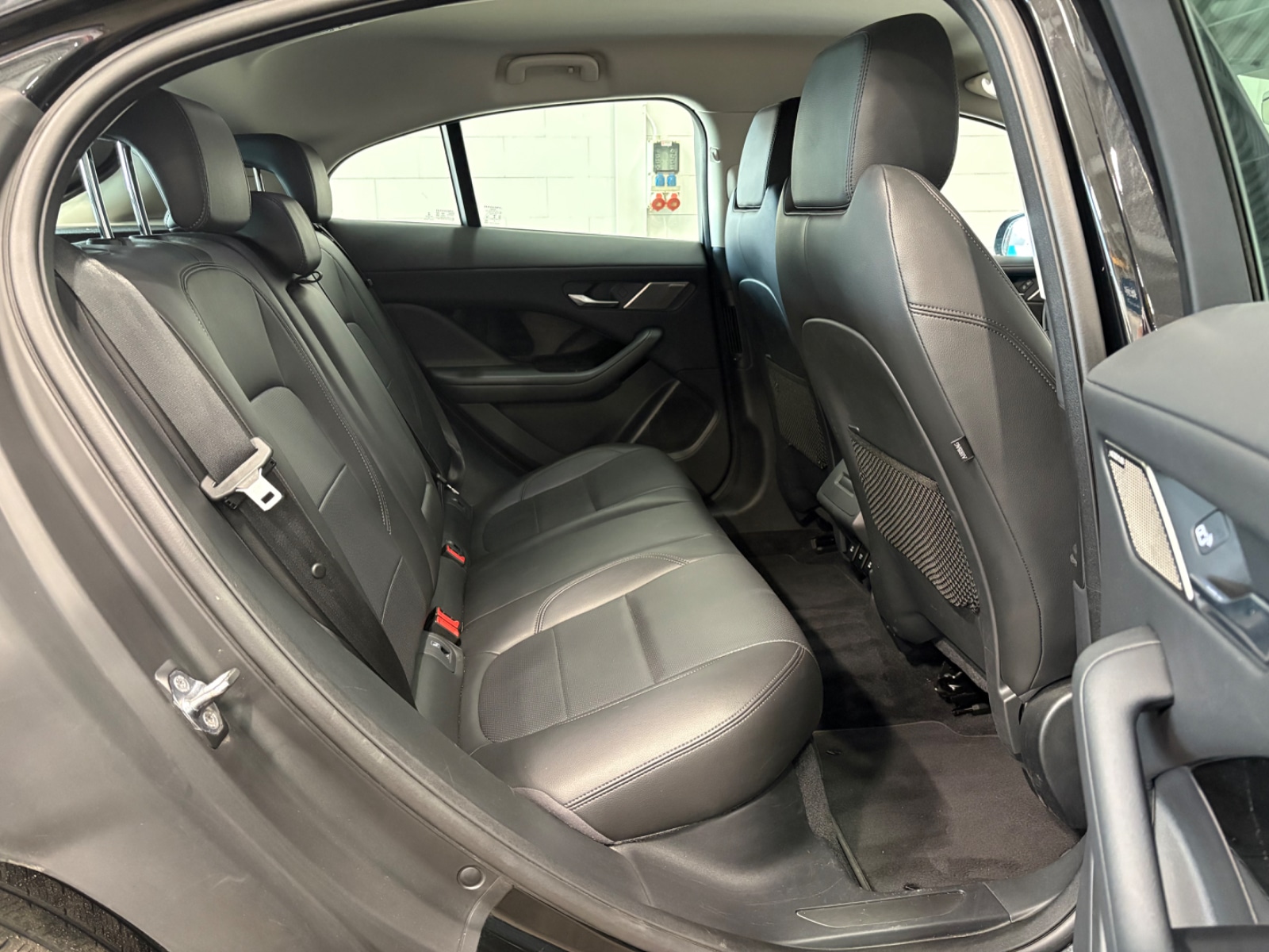 Foto 18 van Jaguar I-Pace