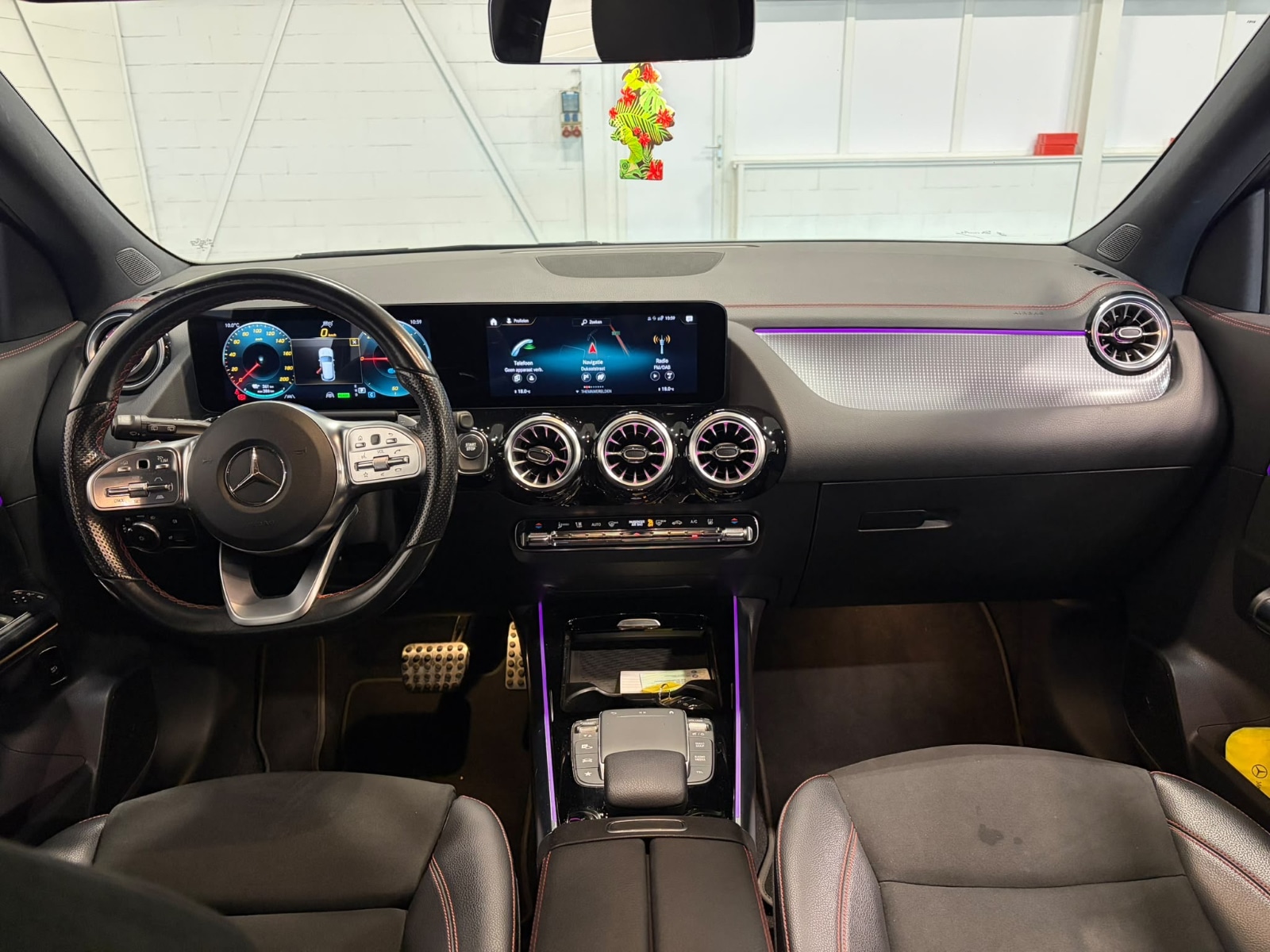 Foto 5 van Mercedes EQA