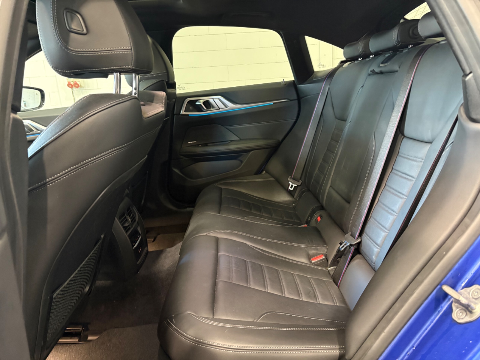 Photo 9 of BMW i4