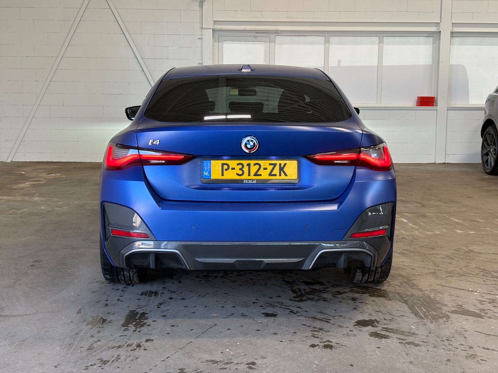 Photo 12 of BMW i4