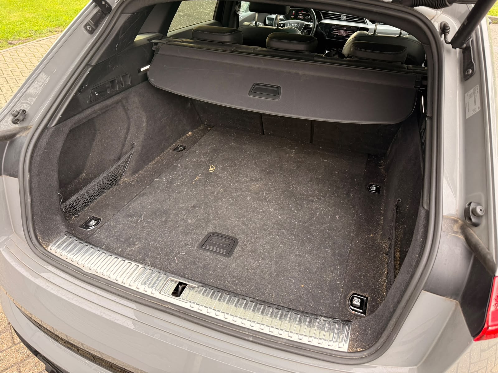 Foto 11 van Audi e-tron
