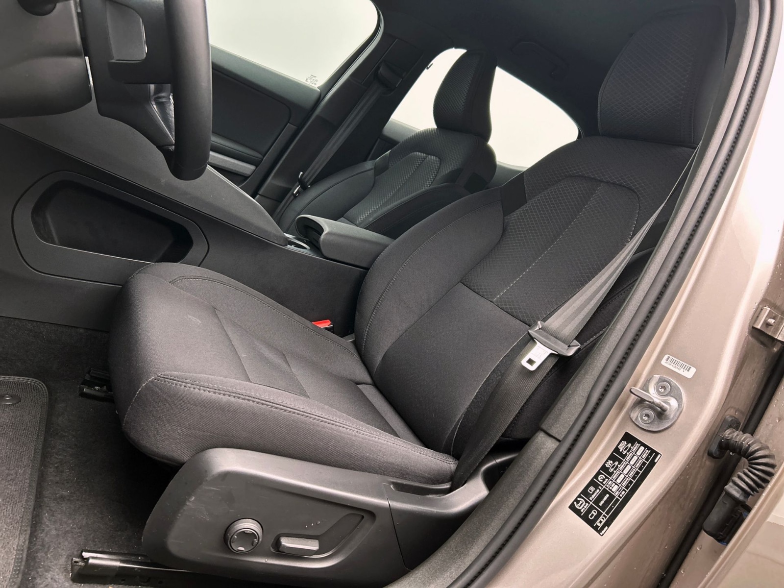 Foto 4 van Polestar 2
